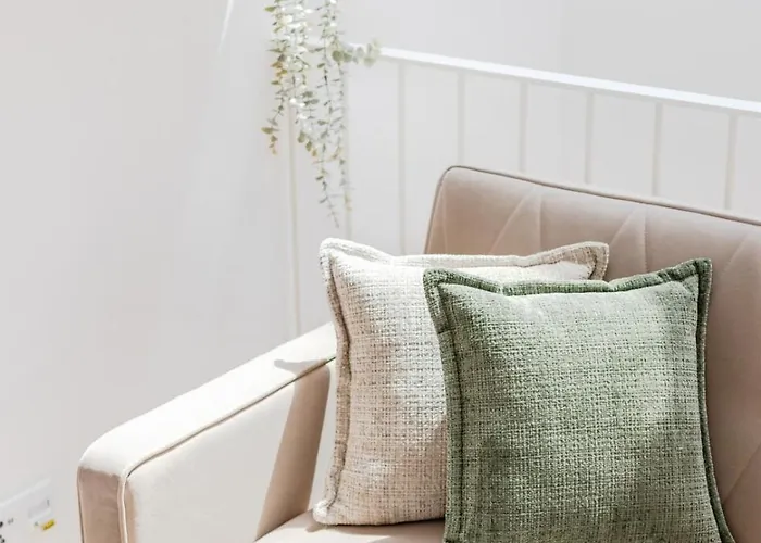 The Sunny Duplex @ Boavista Flats