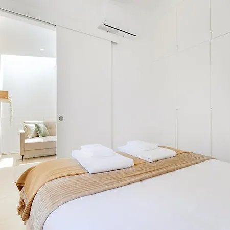The Sunny Duplex @ Boavista Flats Daire *