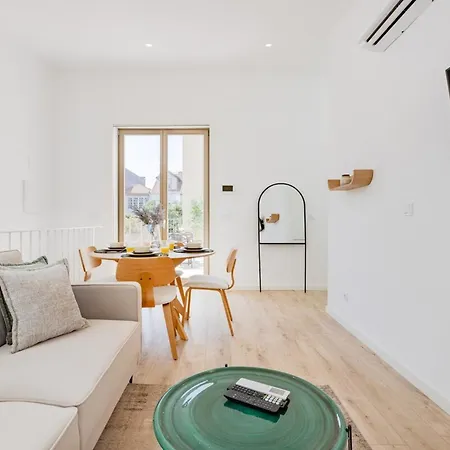 Daire The Sunny Duplex @ Boavista Flats