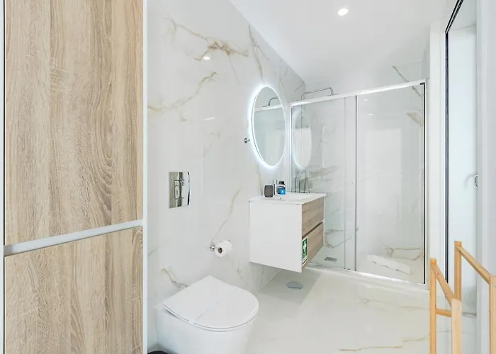 The Sunny Duplex @ Boavista Flats Oporto